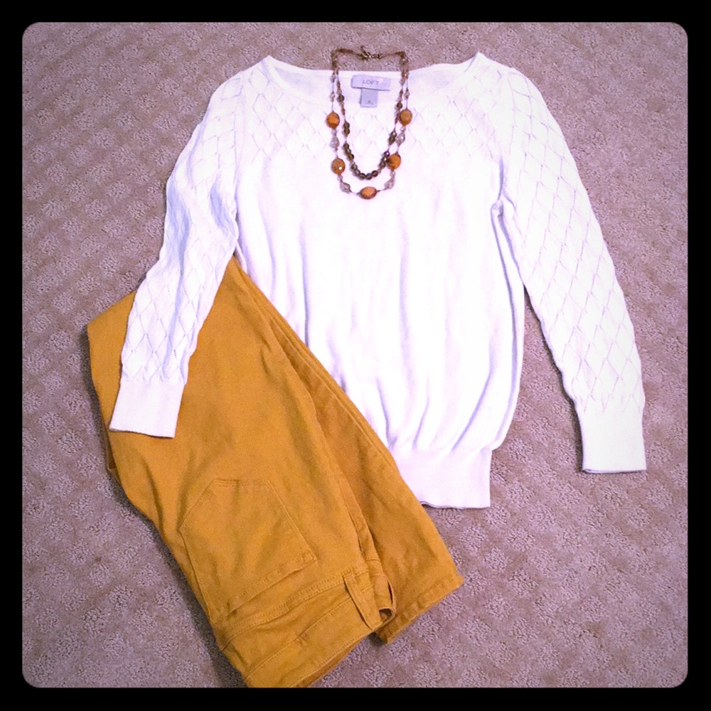 Mint Condition 3/4 Sleeve Sweater